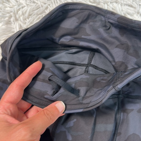Lululemon Fast and Free Crop II 19" *Non-Reflective Incognito Camo Multi Grey - Picture 3 of 6